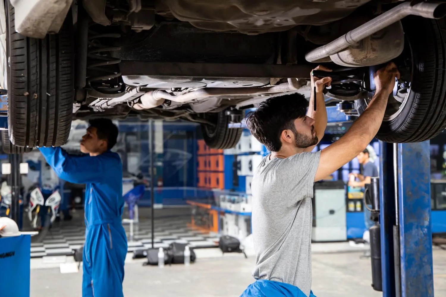 Knypersley garage mechanics at work